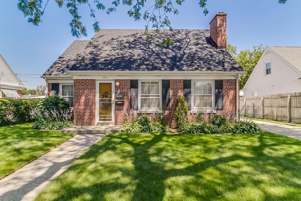 1212 Kingston Ave, Racine, WI 53402