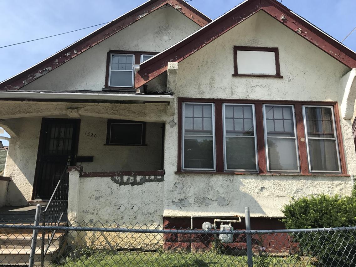 1520 W Keefe Ave, Milwaukee, WI 53206