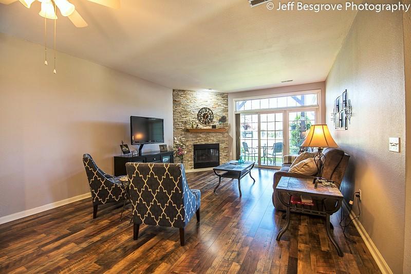 N16W26567 Wild Oats Dr #B, Pewaukee, WI 53072