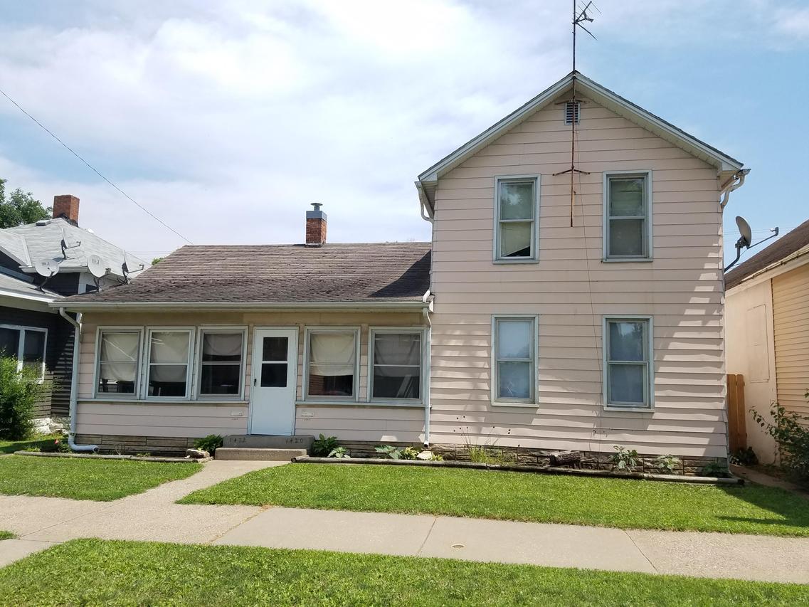 1422 Caledonia St., La Crosse, WI 54603
