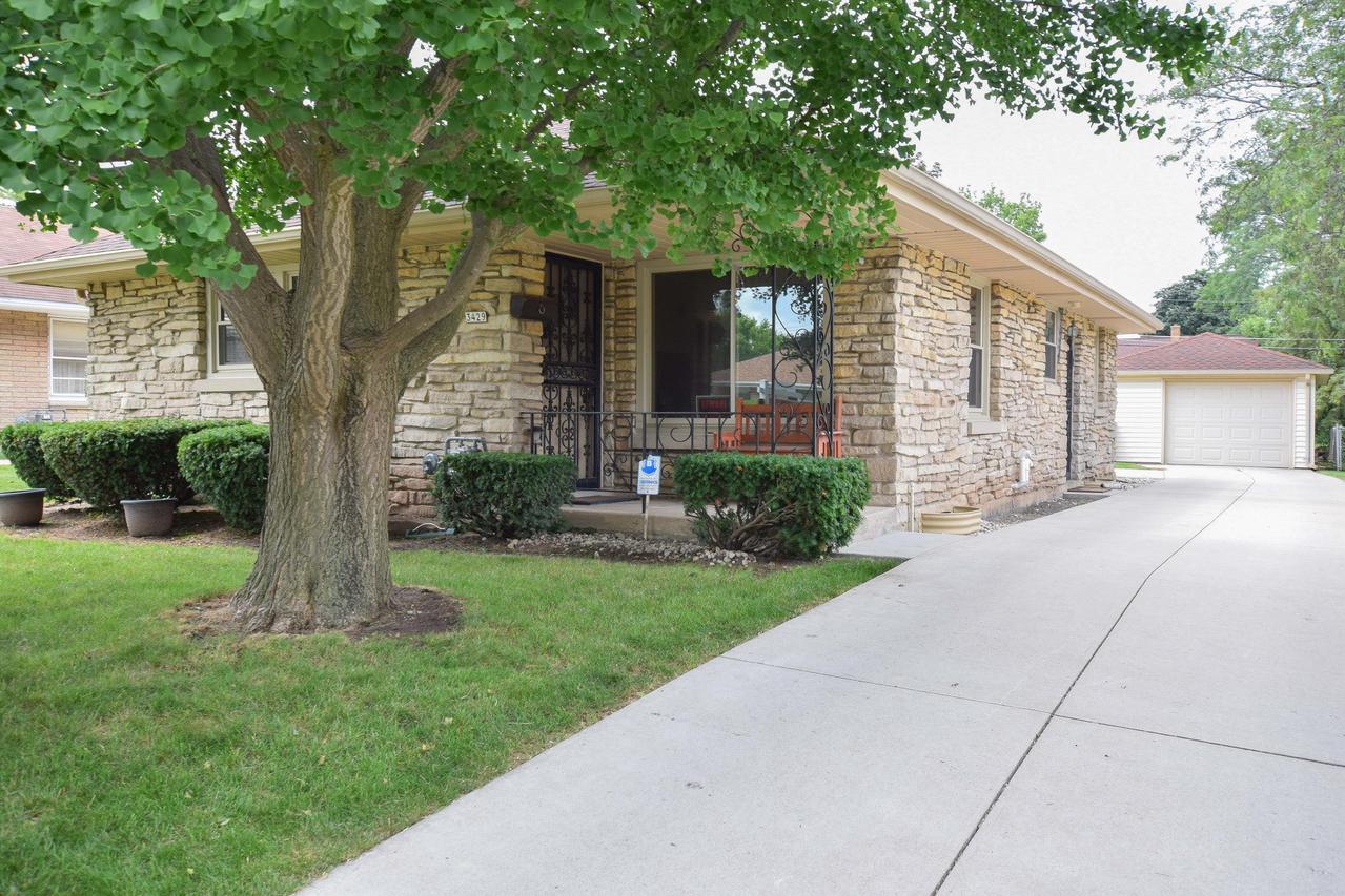 3429 S 56th St, Milwaukee, WI 53219