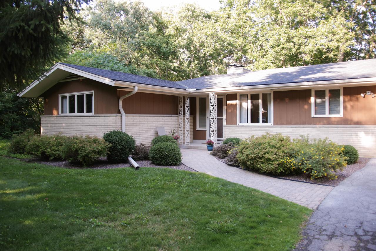 225 Indiana St, Mount Pleasant, WI 53405