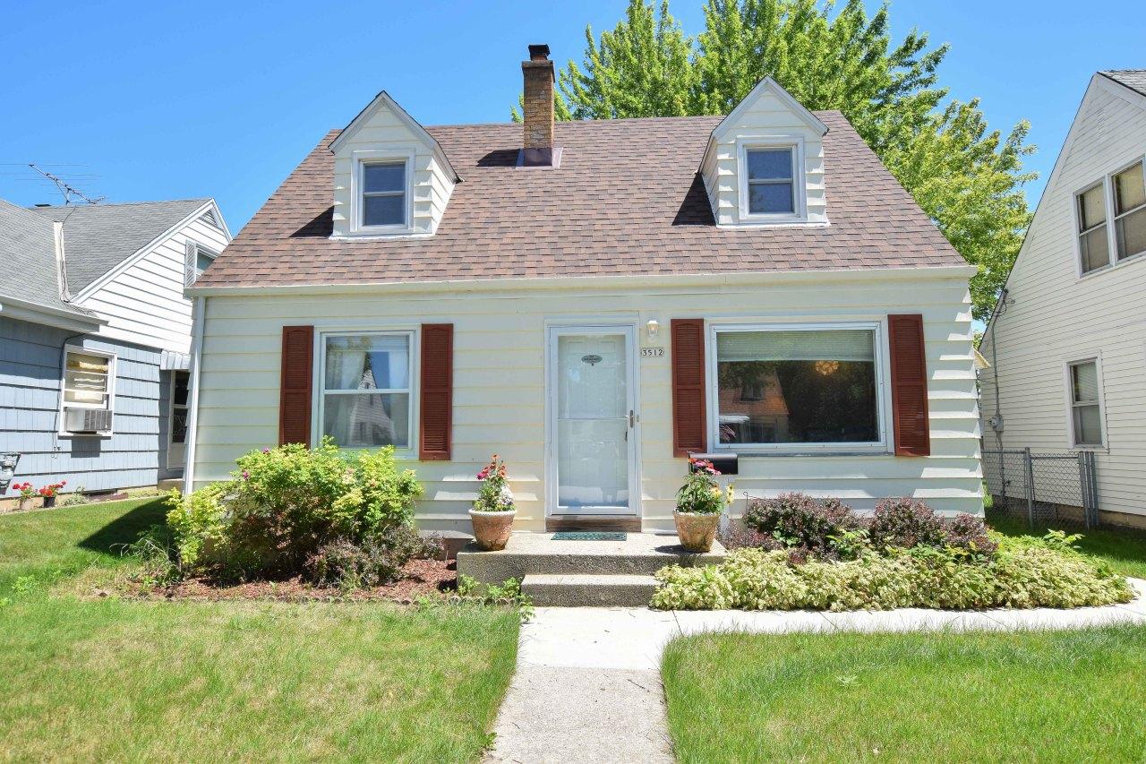3512 N 98th St, Milwaukee, WI 53222
