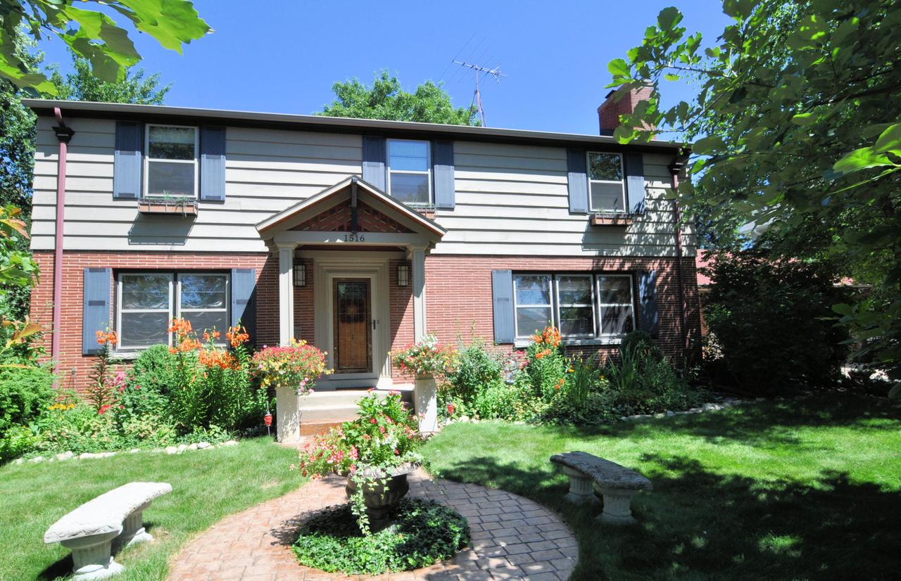 1516 12th Ave, Grafton, WI 53024
