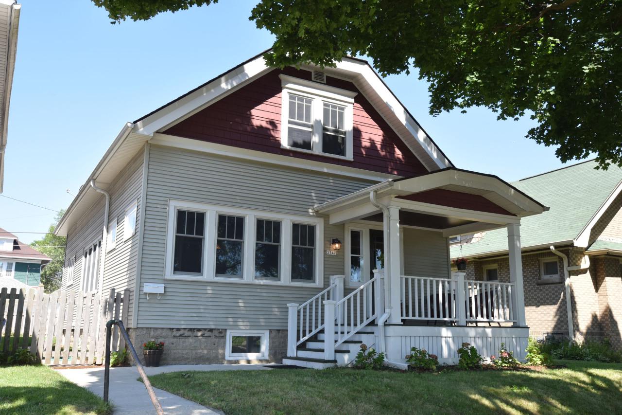 2747 S Taylor Ave, Milwaukee, WI 53207