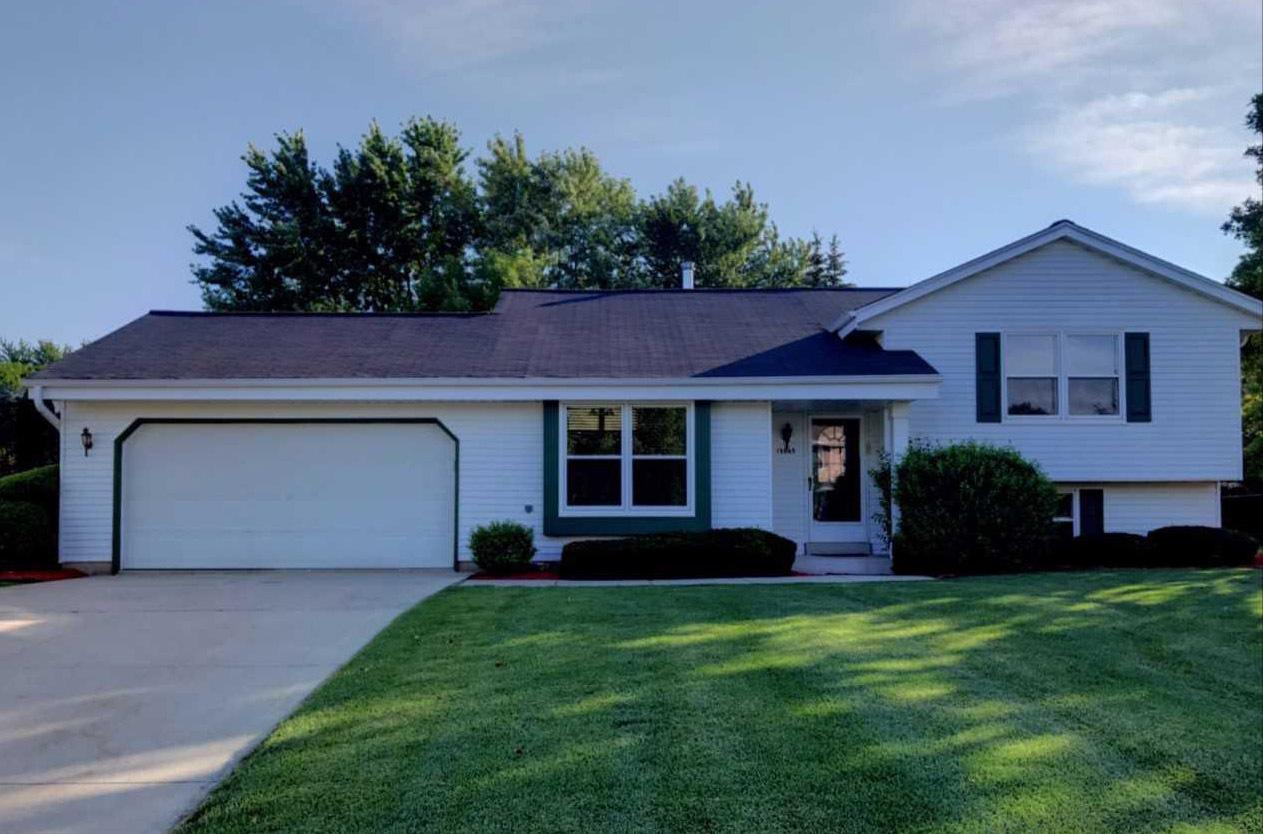 15065 W Vera Cruz Dr, New Berlin, WI 53151