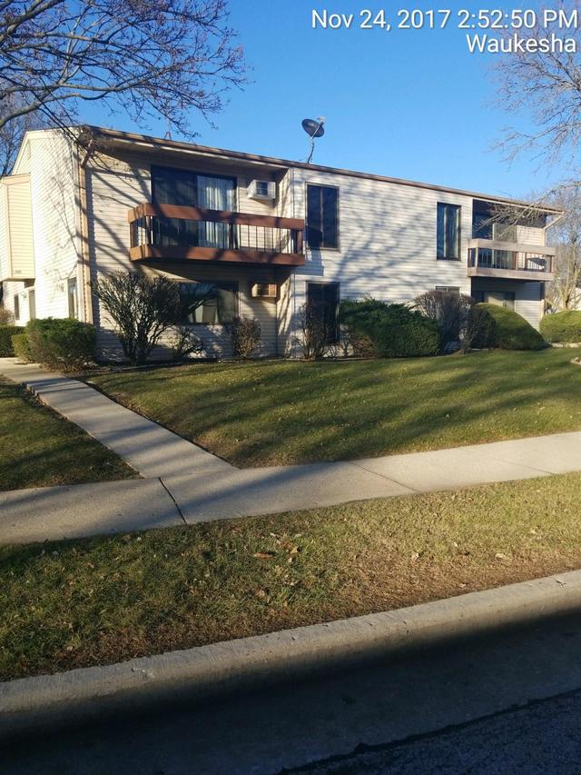 1888 Haymarket Rd #2, Waukesha, WI 53189