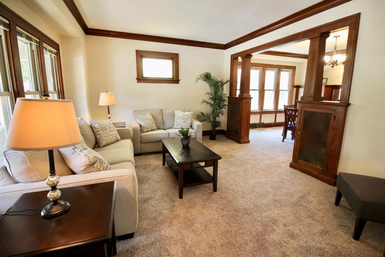 3349 S 16th St, Milwaukee, WI 53215