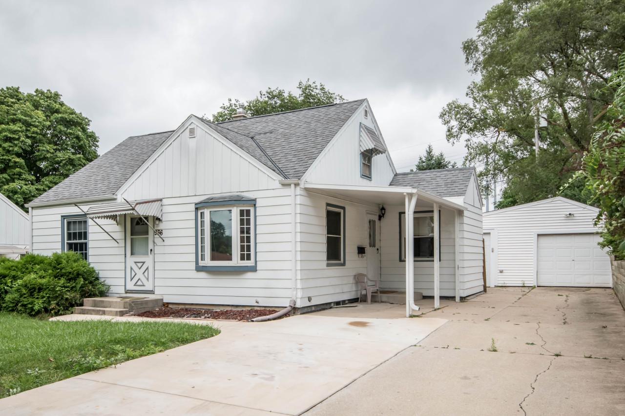 936 S 101st St., West Allis, WI 53214