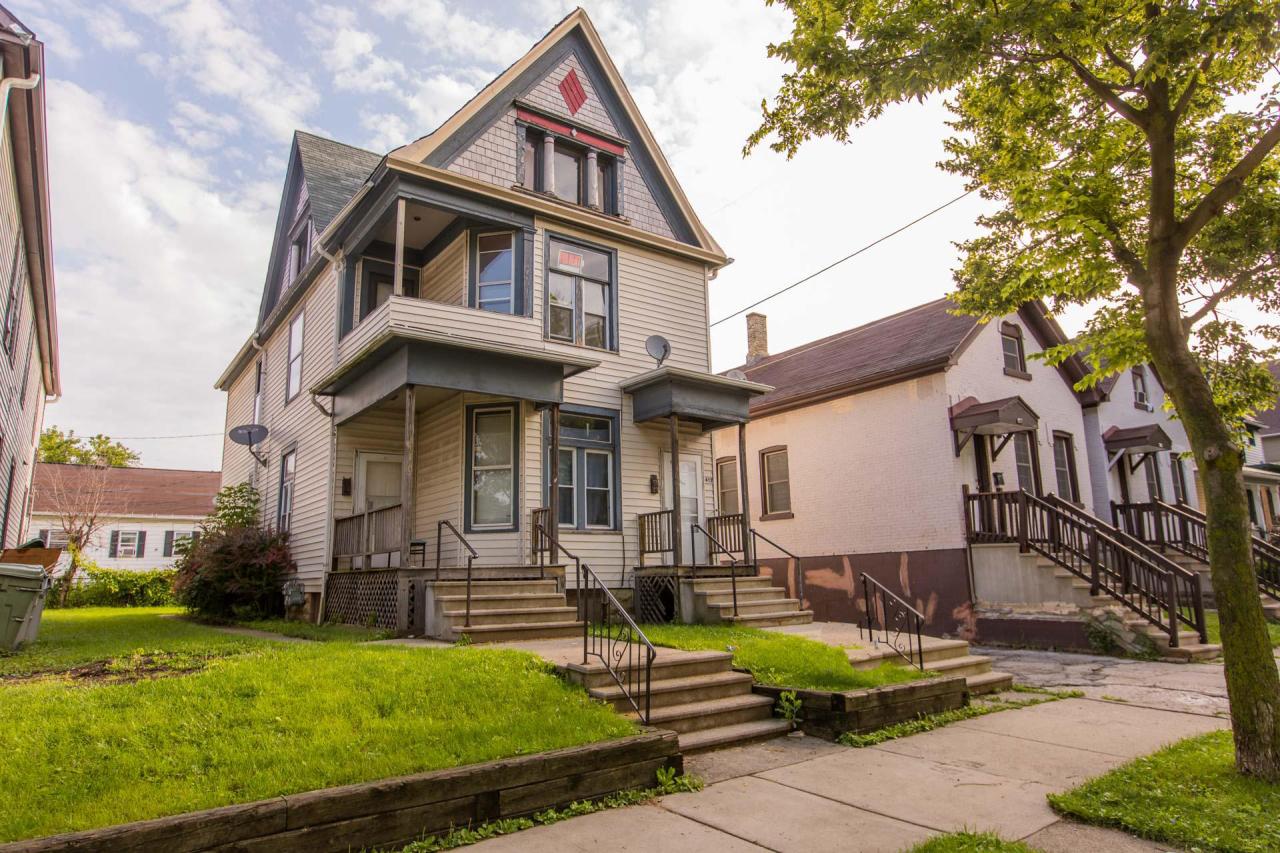 410 E Garfield Ave #412, Milwaukee, WI 53212