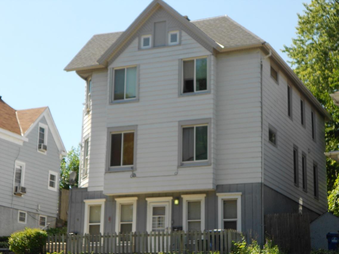 2010 Kinzie Ave, Racine, WI 53405