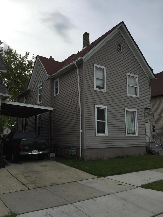 1711 Mead St, Racine, WI 53403