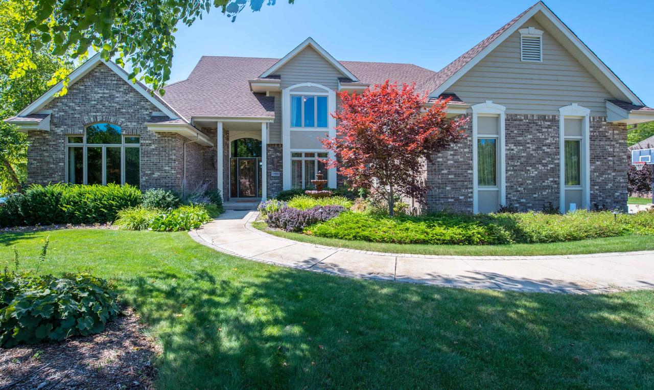 13750 W Deer Park Dr., New Berlin, WI 53151