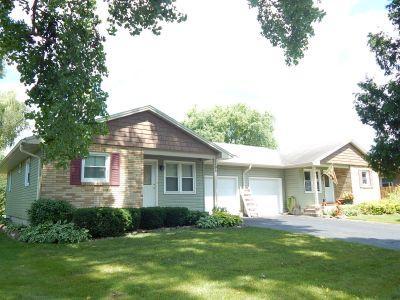 1104 Laurie Dr #1106, Fort Atkinson, WI 53538