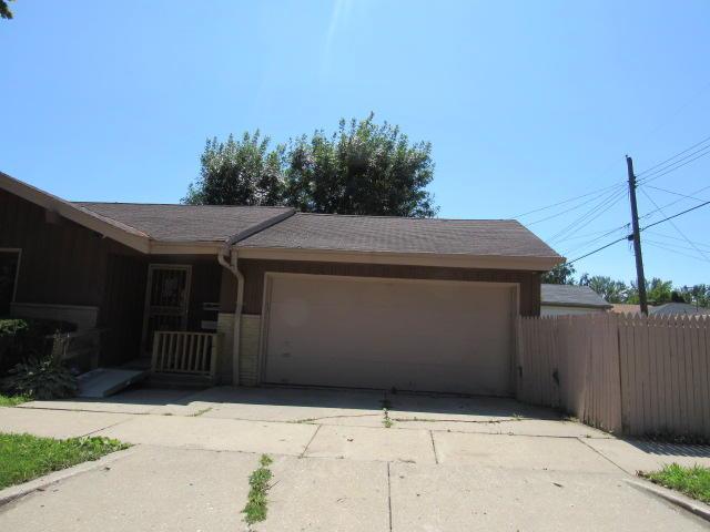 7407 W Glendale Ave, Milwaukee, WI 53218