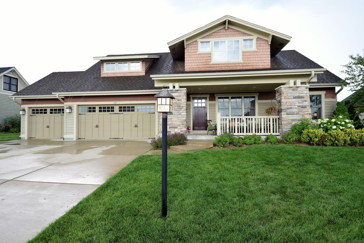 127 Trellis Ln, Mount Pleasant, WI 53406