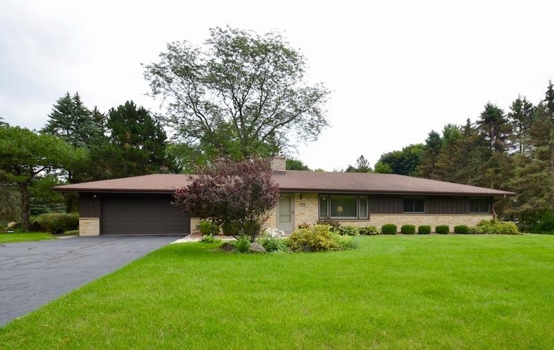 1550 Lookout Ln, Brookfield, WI 53045