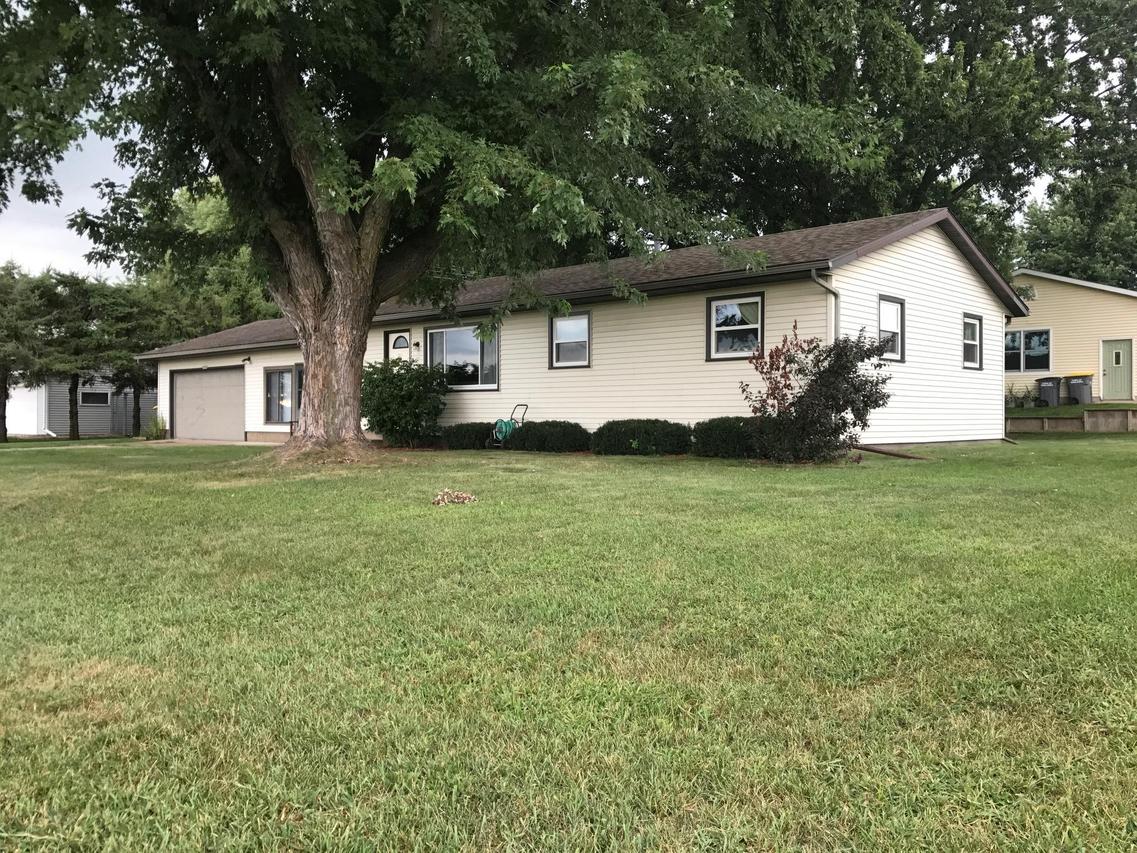 W7884 Hawthorne St, Onalaska, WI 54650