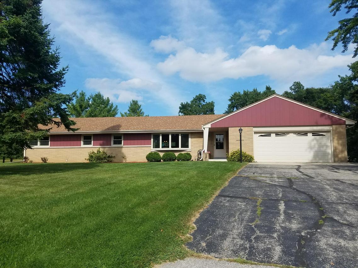 3440 Arroyo Rd, Brookfield, WI 53045