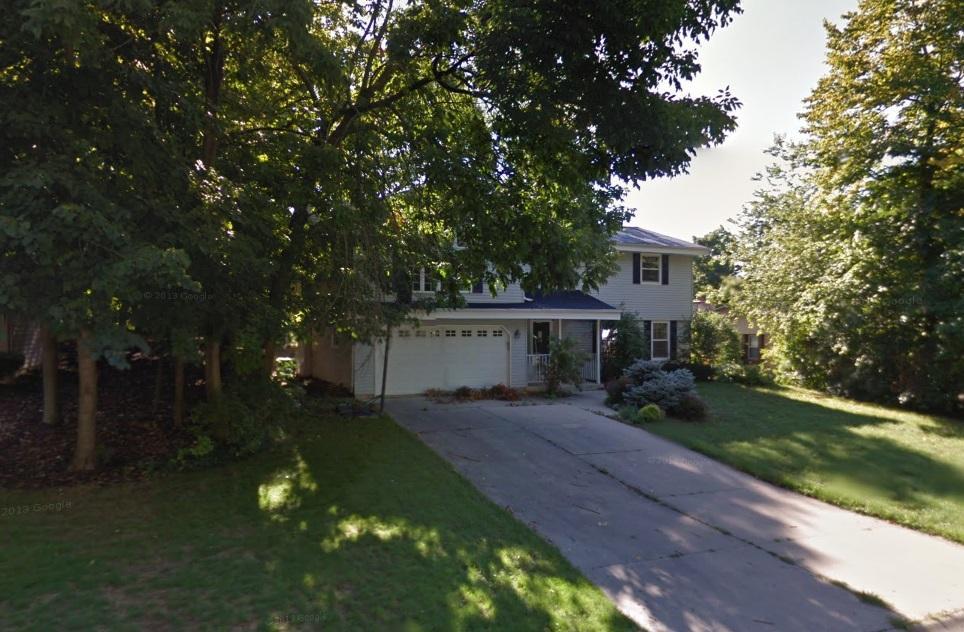 4660 S Scot Dr, New Berlin, WI 53151