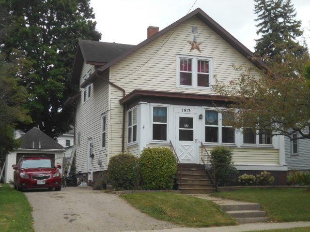 1413 E Main St., Watertown, WI 53094