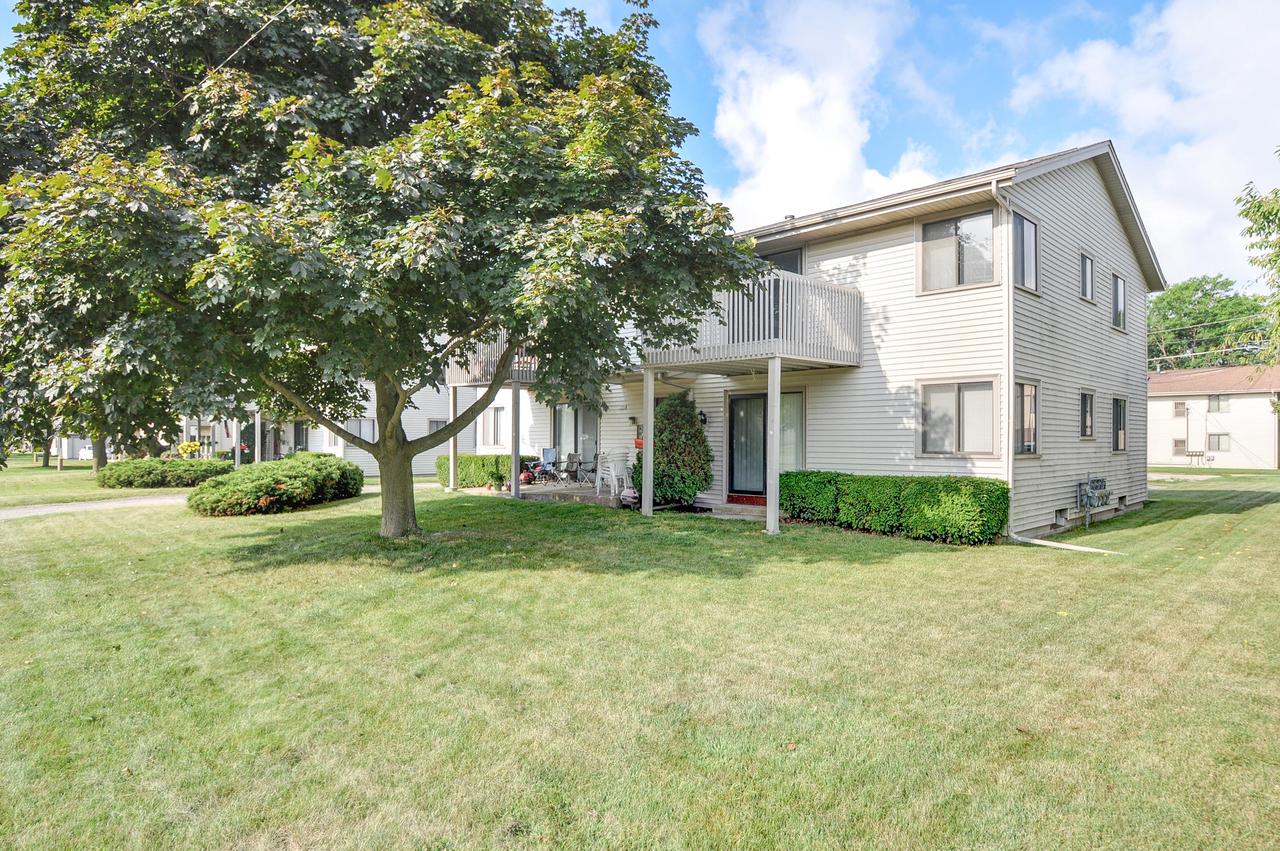 3310 Kearney Ave, Racine, WI 53403