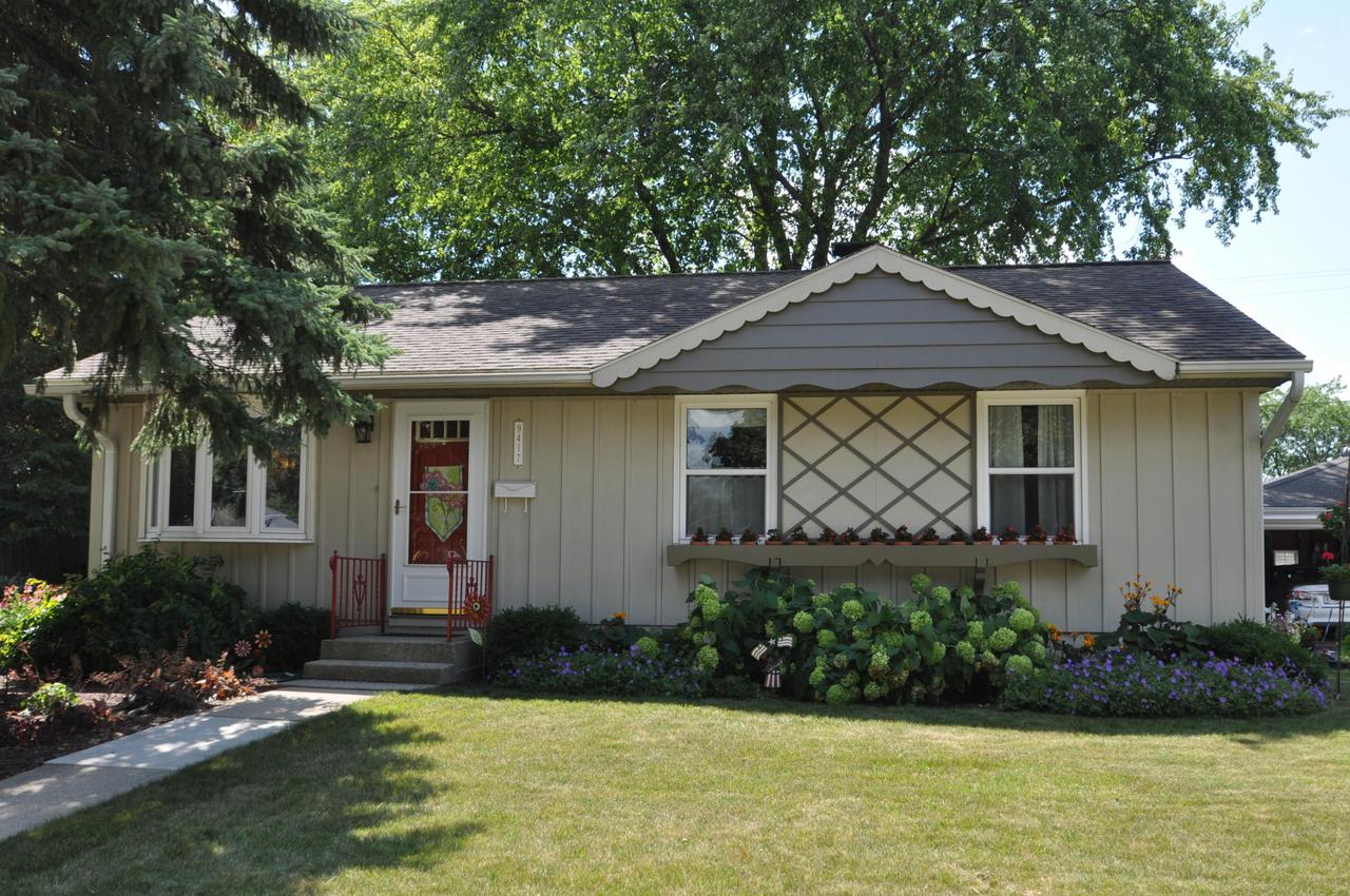 9417 Hulda Dr., Sturtevant, WI 53177