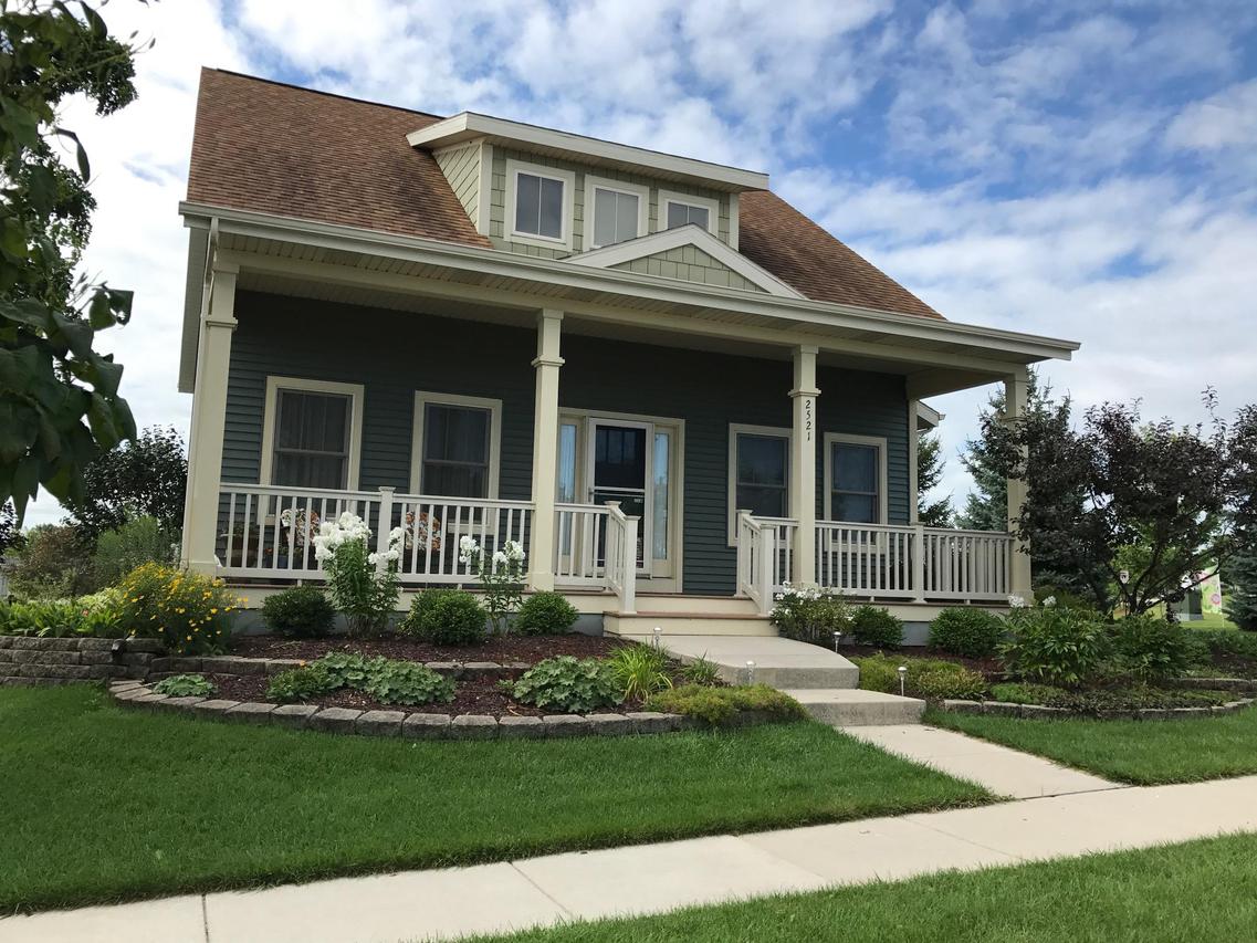 2521 Pickett St, Plymouth, WI 53073