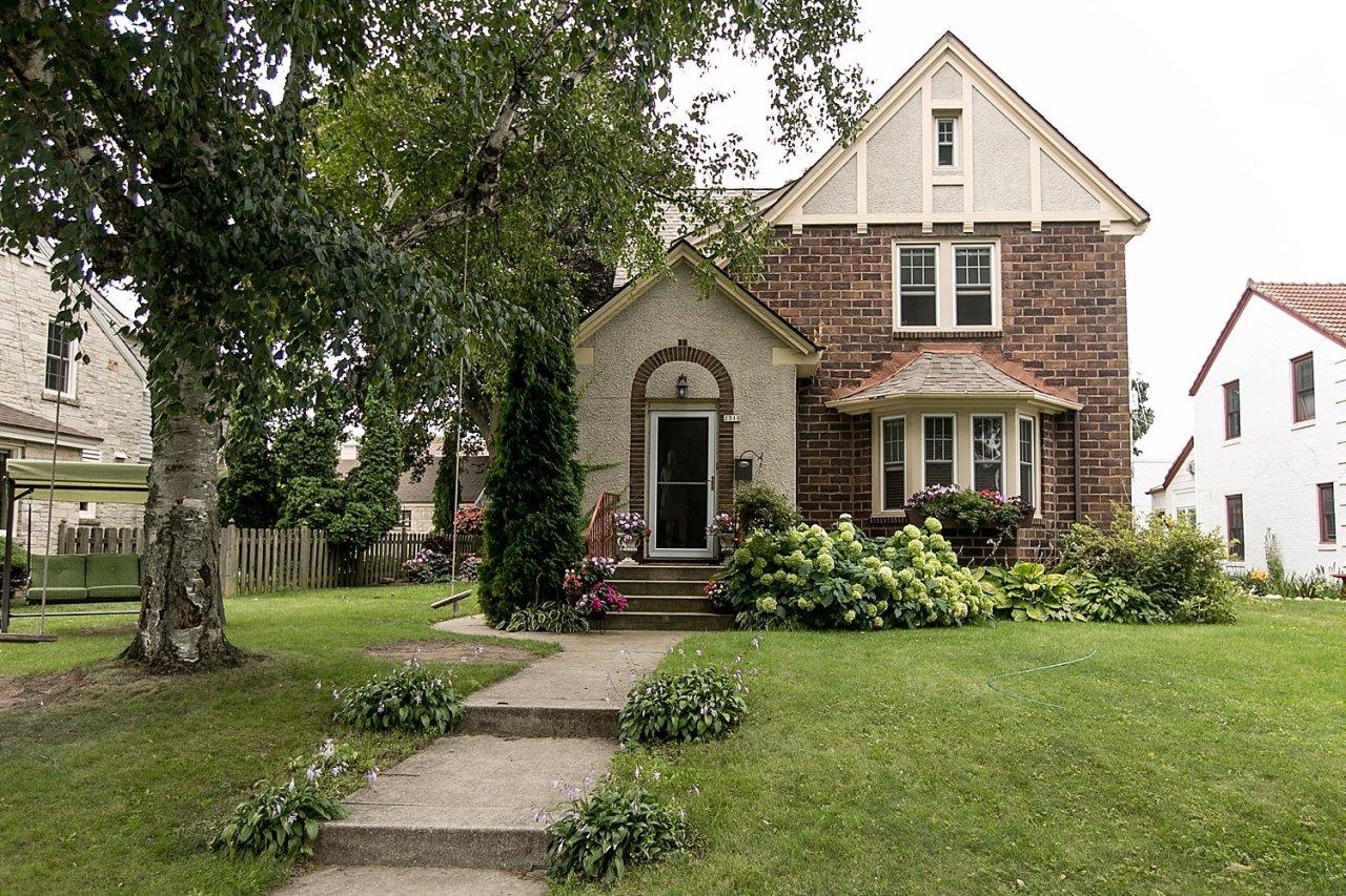 2310 N 3rd St, Sheboygan, WI 53083
