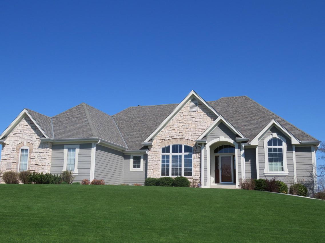 W271N5352 Jessica Dr, Lisbon, WI 53072