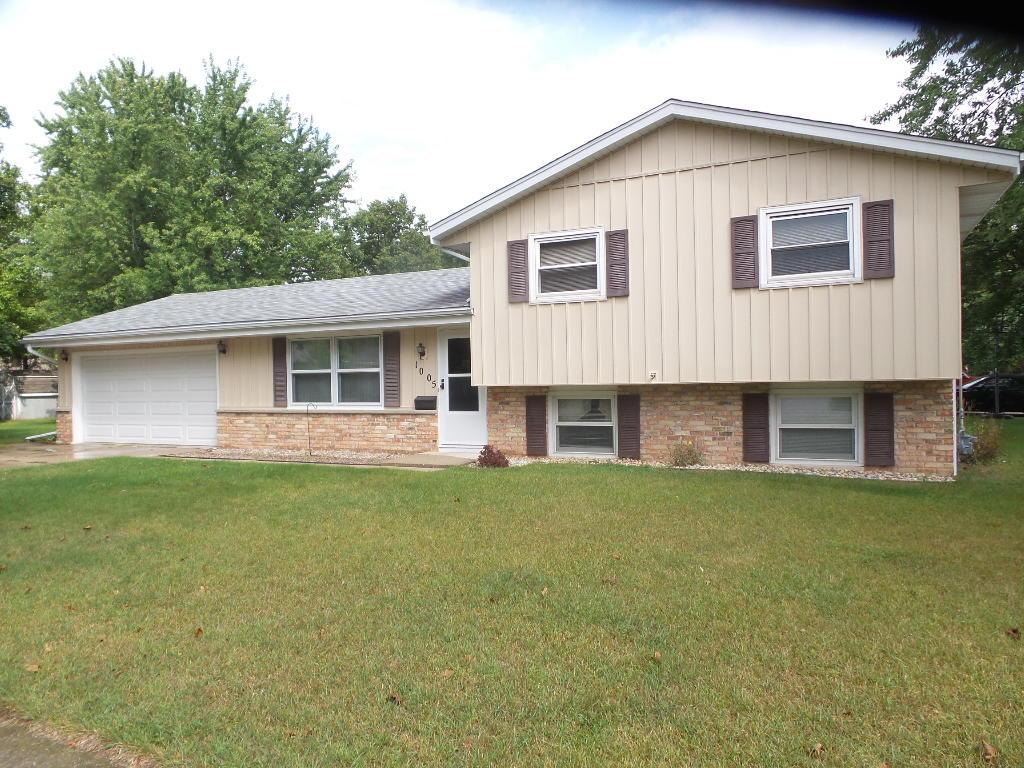 1005 Clear View Dr., West Bend, WI 53090