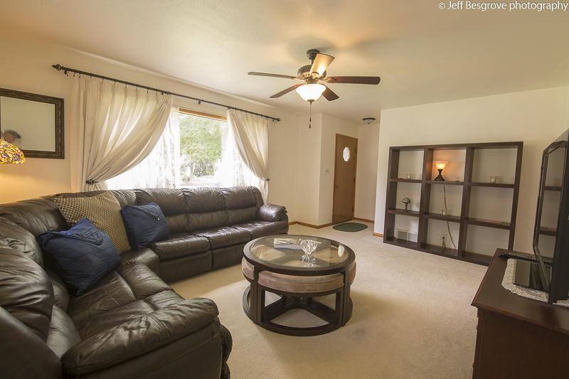 16029 W Chipmunk Ln, New Berlin, WI 53151