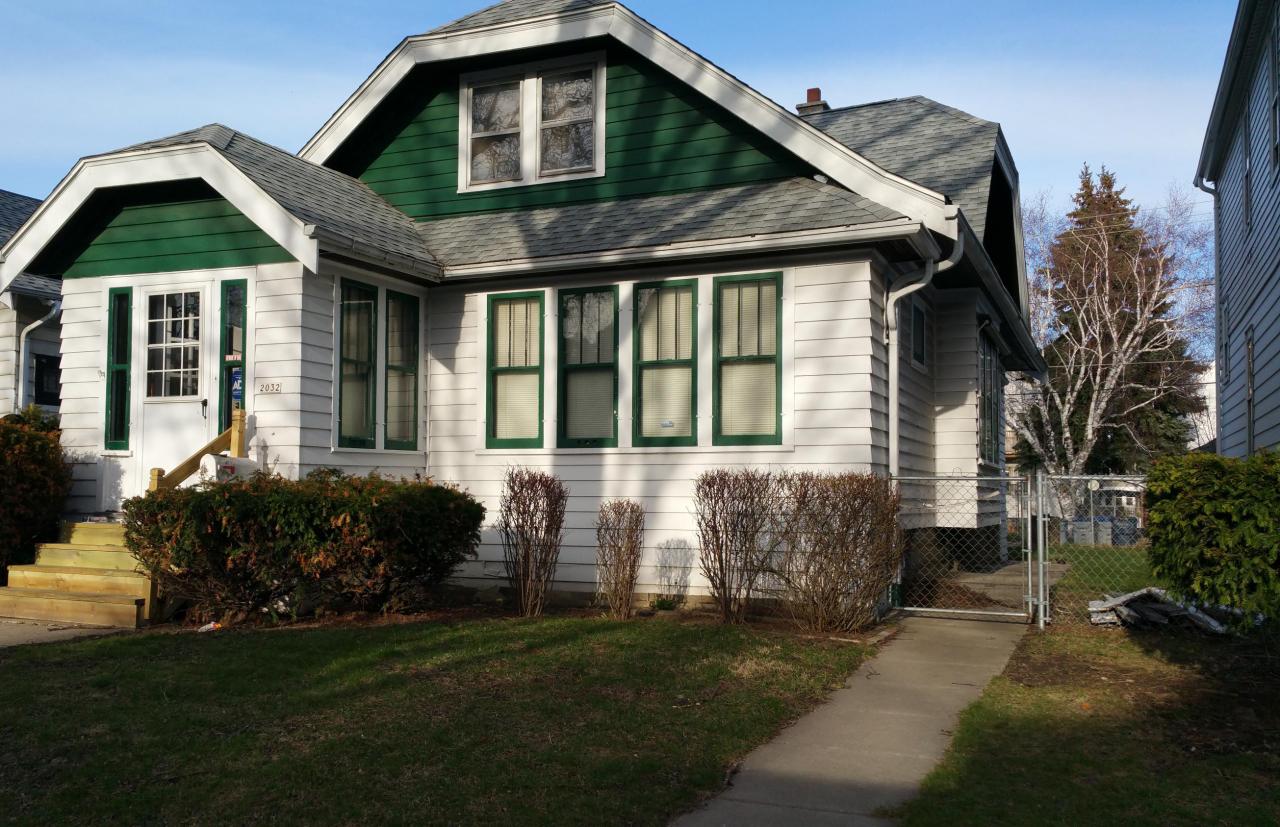 2032 S 31st St, Milwaukee, WI 53215