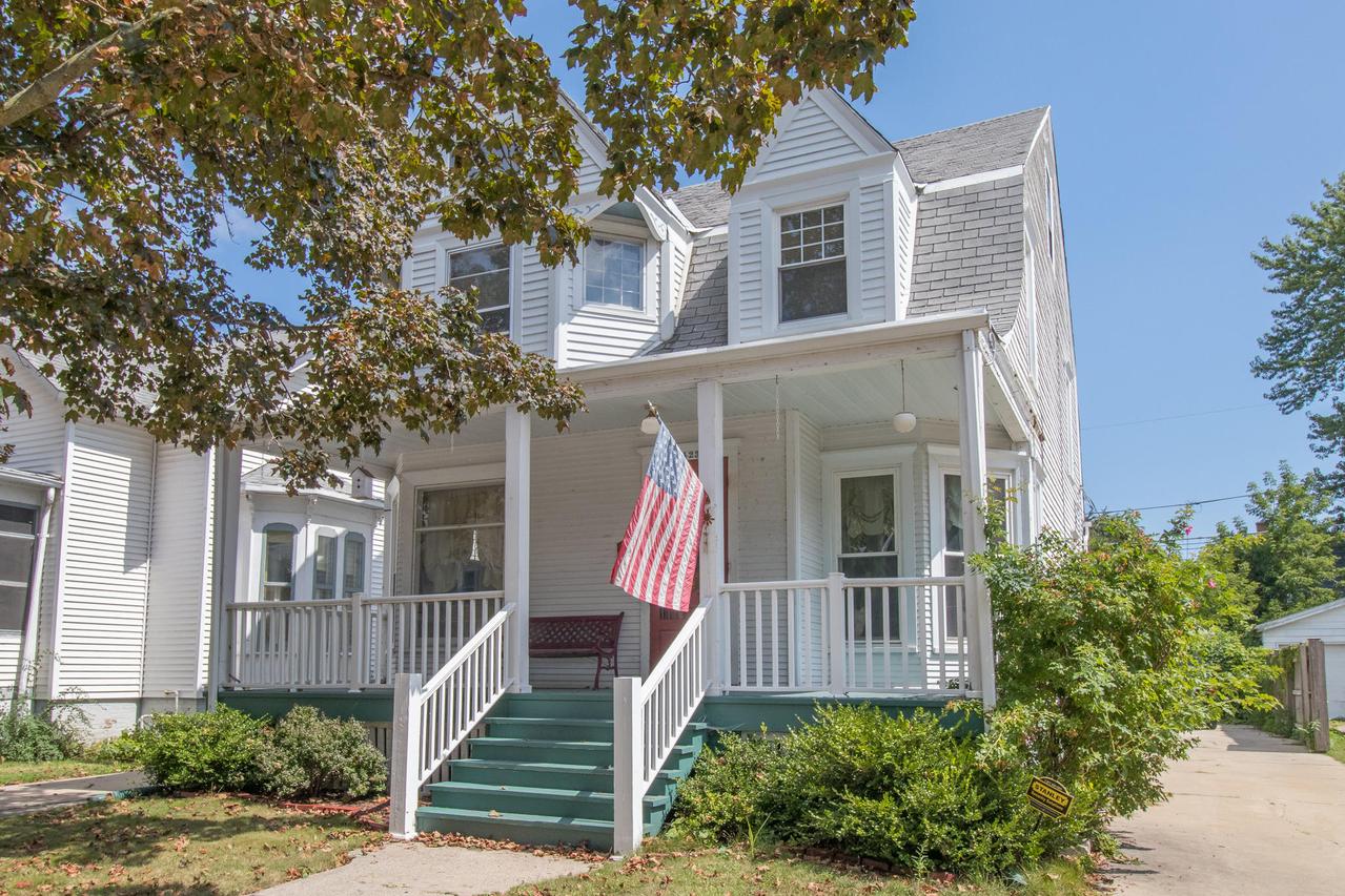 1423 S Wisconsin Ave, Racine, WI 53403