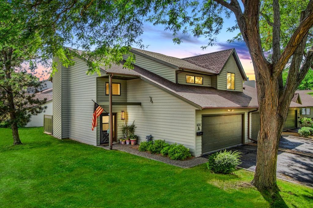 426 Gillette St #A, La Crosse, WI 54603