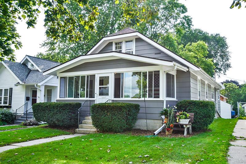 140 S Hartwell Ave., Waukesha, WI 53186