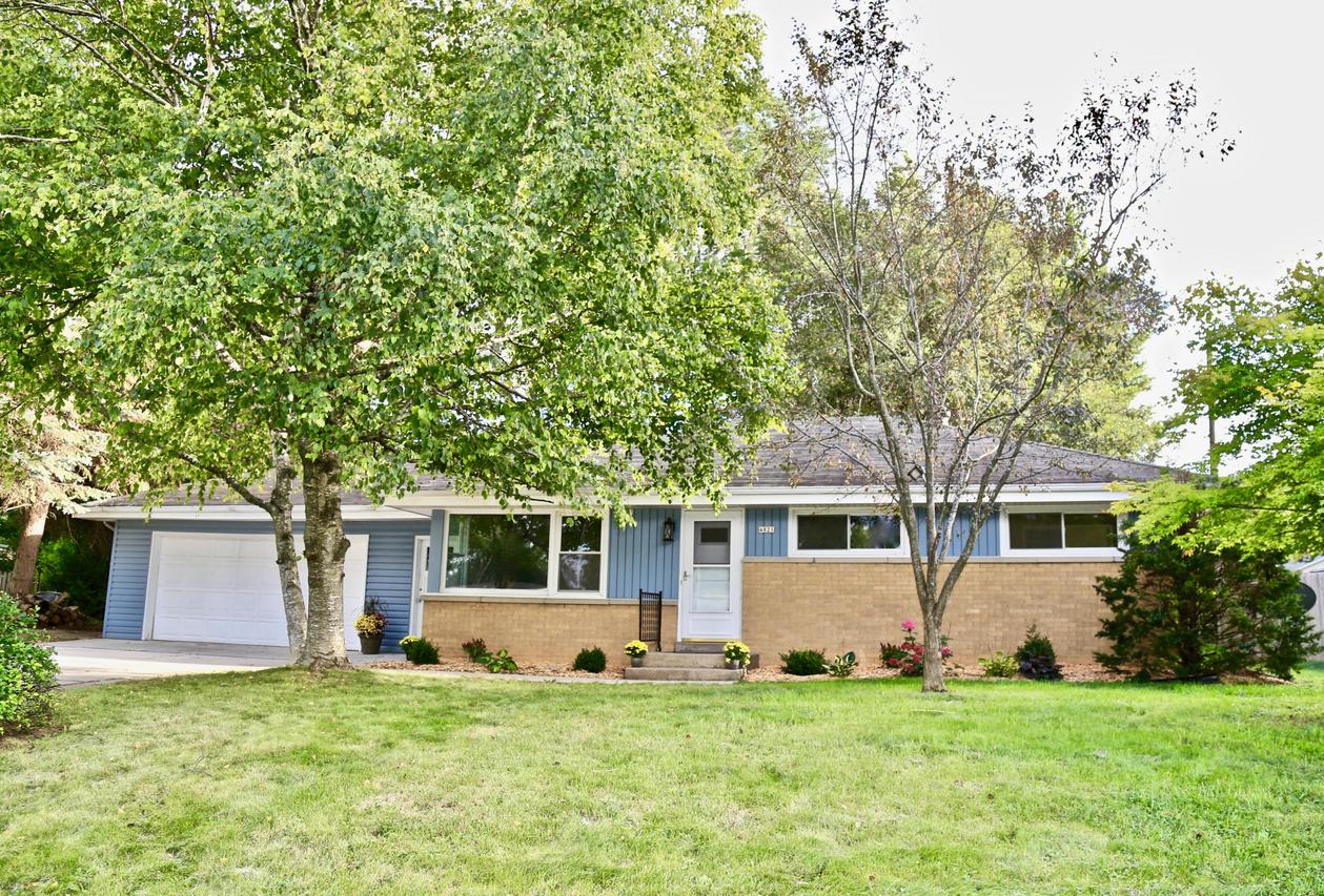 4821 W Parkland Ave, Brown Deer, WI 53223