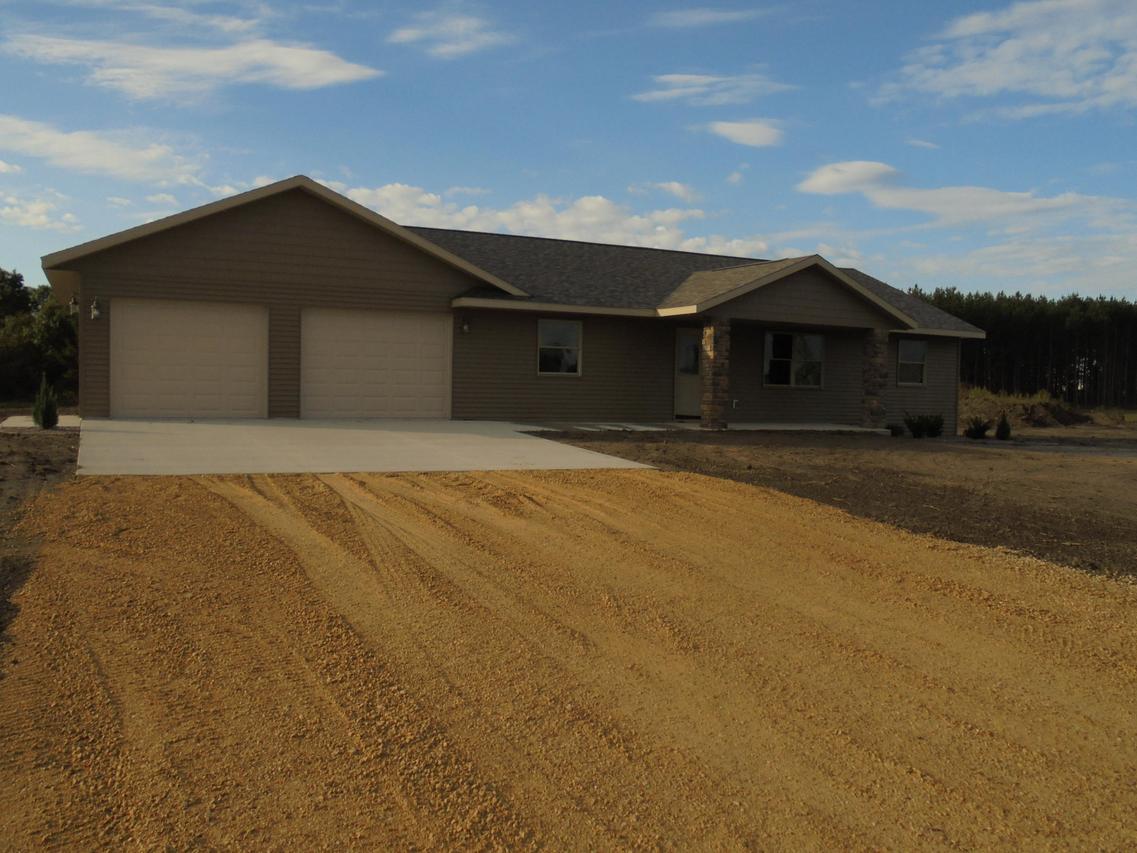 12641 County Rd Bb, Lafayette, WI 54656