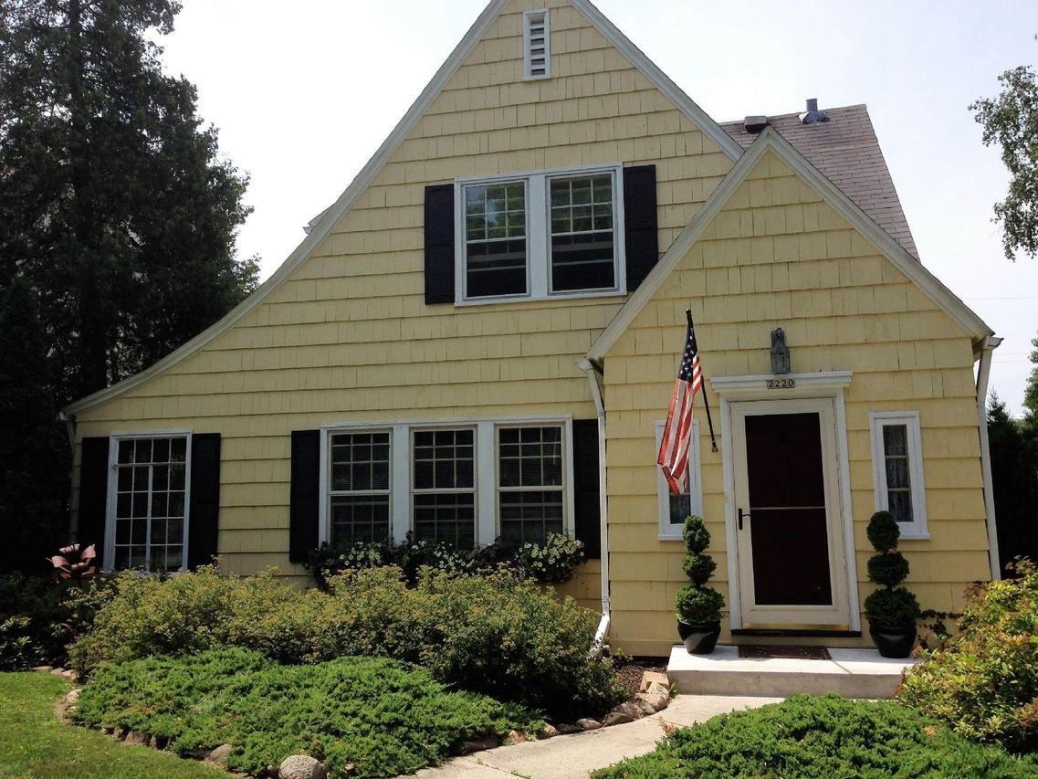 2220 N 7th St., Sheboygan, WI 53081