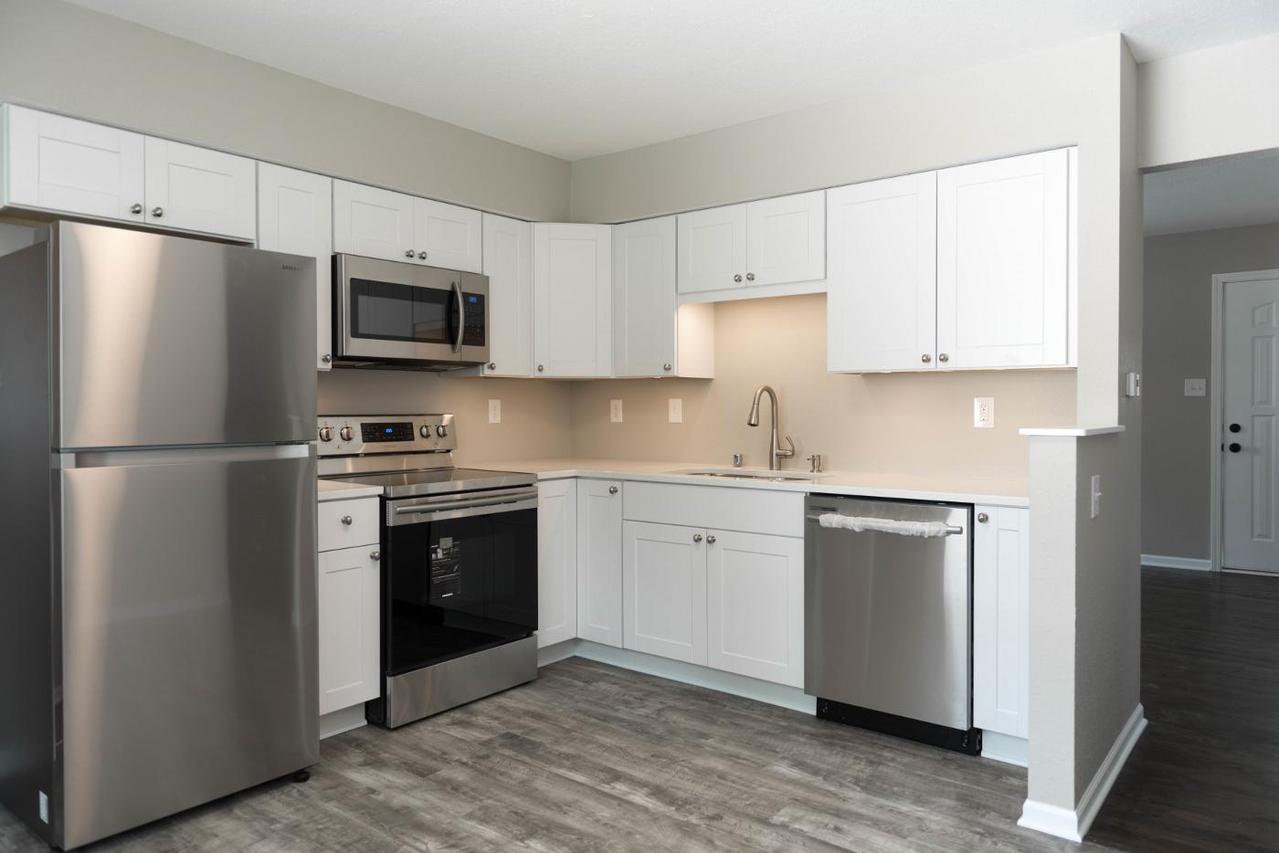 422 Peters Dr., Waukesha, WI 53188