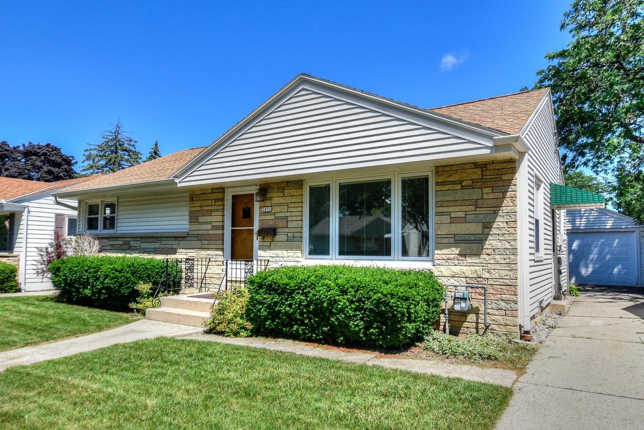 3856 N 83rd St, Milwaukee, WI 53222
