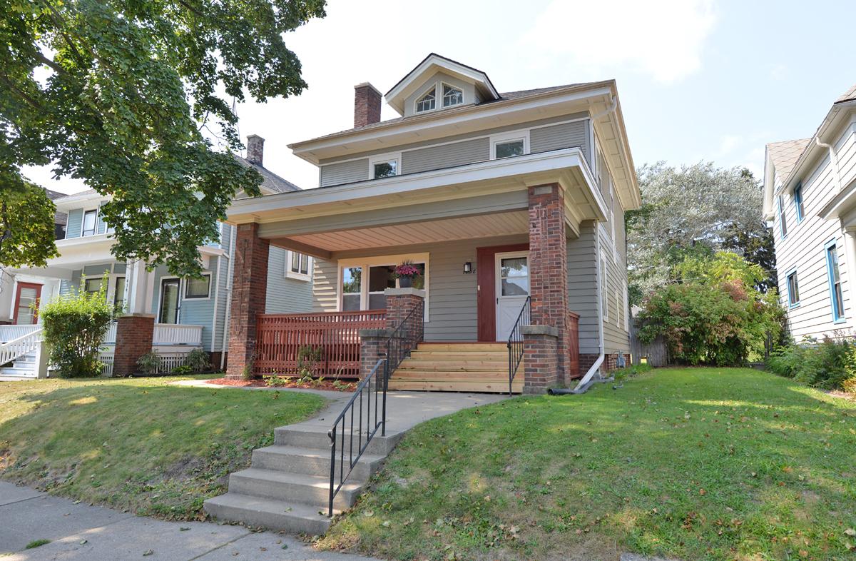 1438 Carlisle, Racine, WI 53404