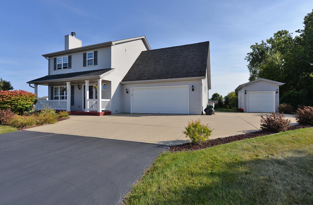 2507 5 Mile Rd, Caledonia, WI 53402