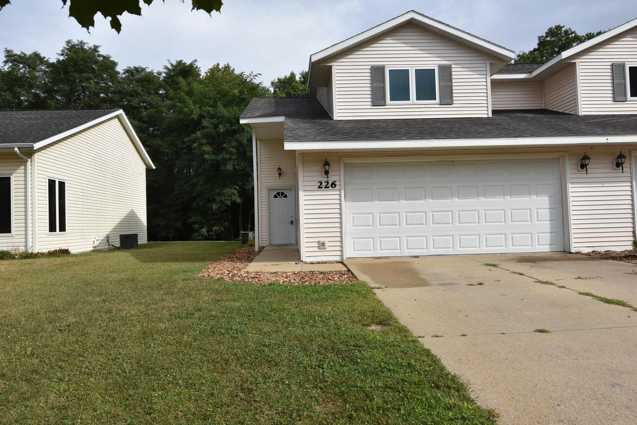 226 Poole St, Sparta, WI 54656