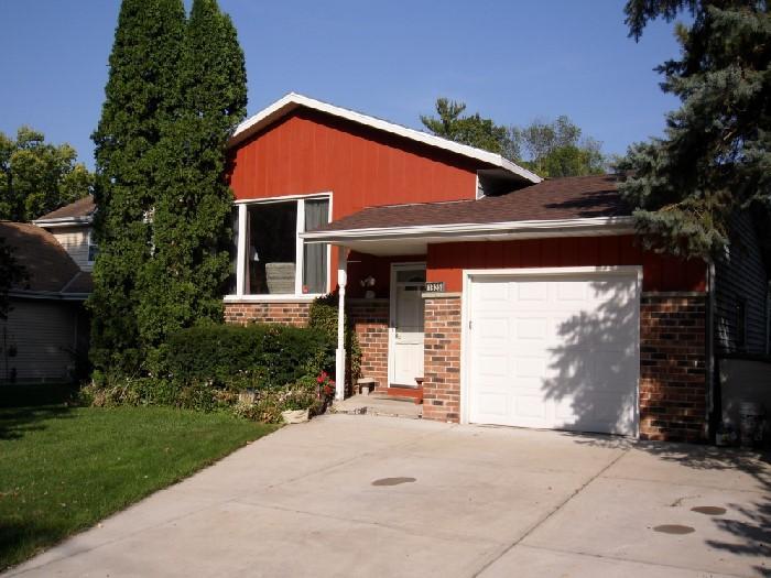 1935 Highland Ave., Waukesha, WI 53186