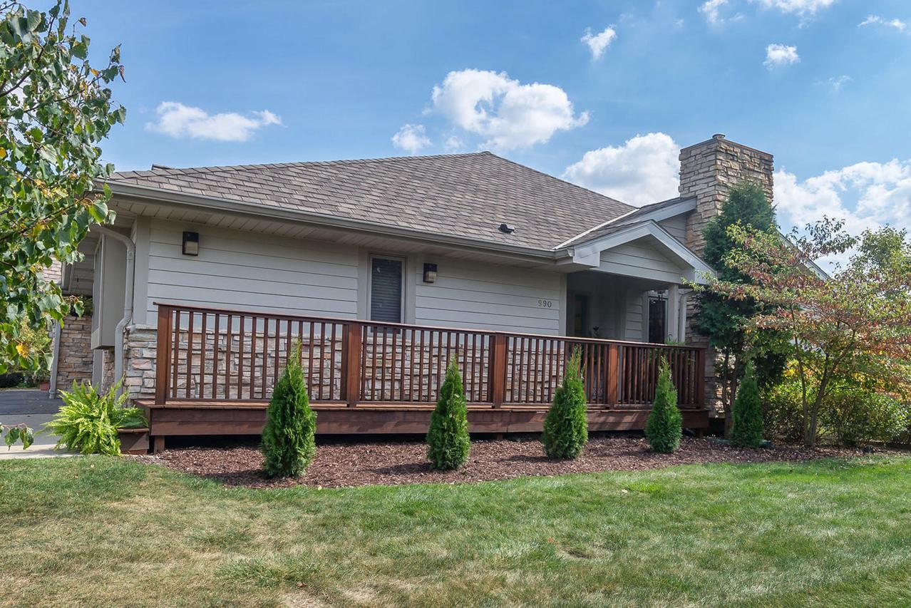 990 Pilgrim Pkwy #D, Elm Grove, WI 53122