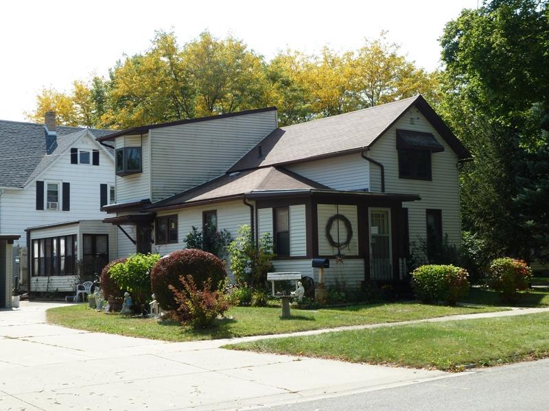 511 W Sherman Ave, Fort Atkinson, WI 53538