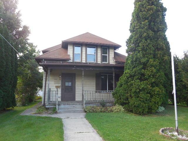 210 N Clark St, Horicon, WI 53032