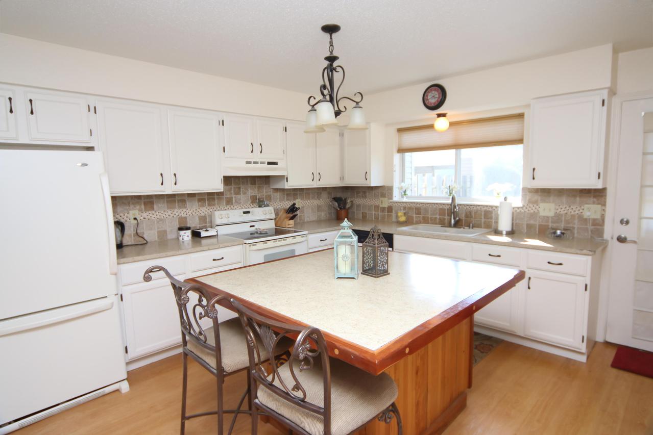 W163N11532 Windsor Ct, Germantown, WI 53022