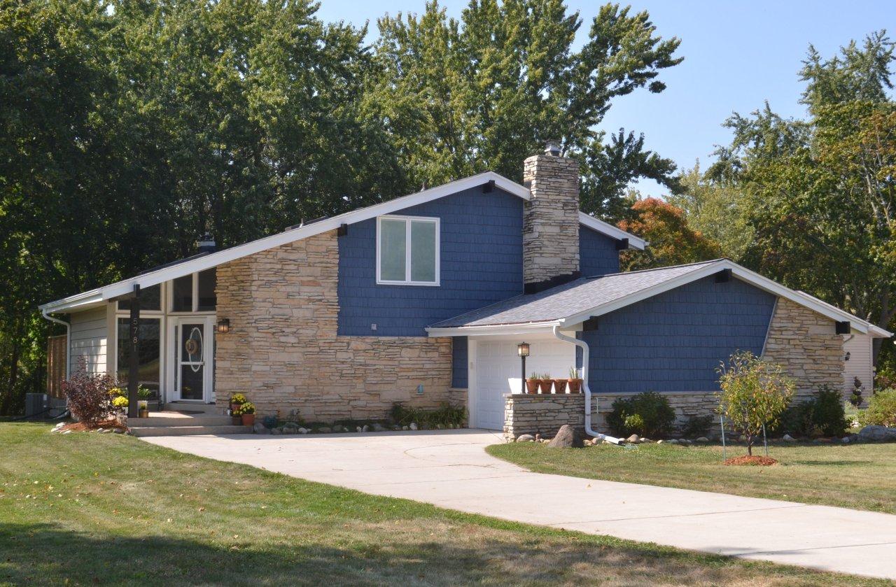 5781 S Kurtz Rd, Hales Corners, WI 53130